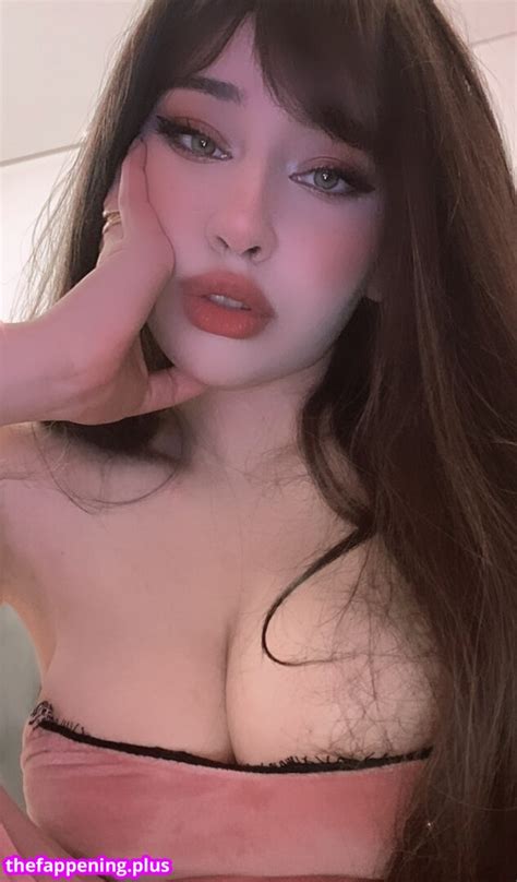 Shiny ASMR Shinyasmr Theshiniestasmr Nude OnlyFans Photo The Fappening Plus