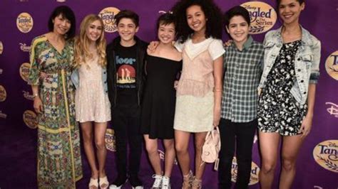 Disney transmitirá su primera historia gay en la TV Radio Fórmula