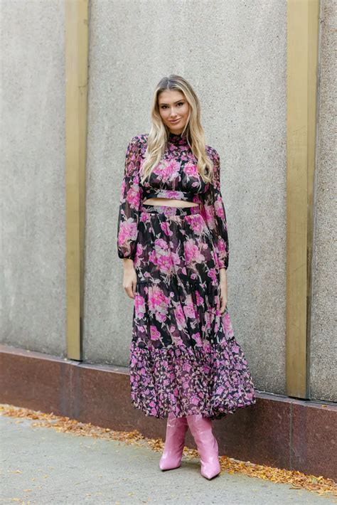 Pink Croc Boots: 5 Stunning Pairs to Consider This Season | Short