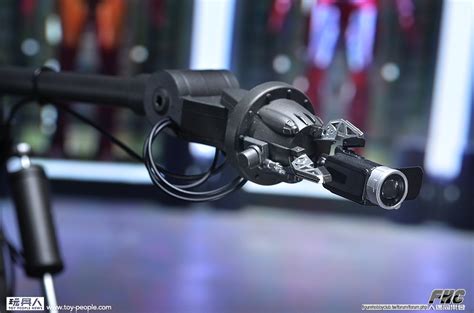 Hot Toys MMS 191 鋼鐵人3東尼史塔克實驗場景版開箱報告