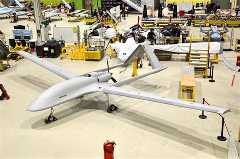 Wow, ini penampakan pertama prototipe Bayraktar TB3, drone inta…