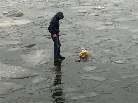 Тонкий лед (65 фото)