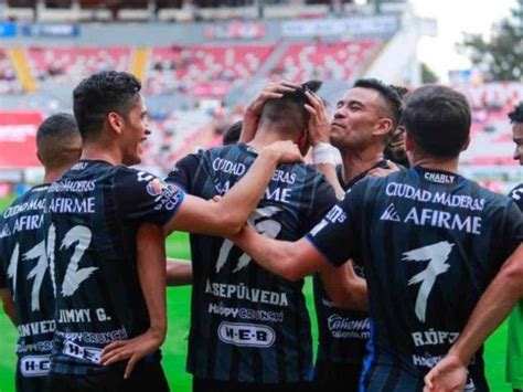 Gallos Busca Su Primer Triunfo