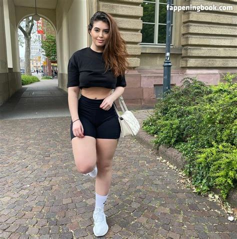 Ariane Rey Ariareyx Arianerey Nude OnlyFans Leaks Fappening FappeningBook