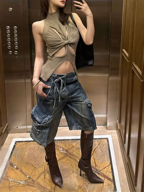 Jamaisvu Mỹ Retro Đau Khổ Rửa Bẩn Nhuộm Năm Điểm Quần Nữ 2024 Phong Cách Mới Hot Girl Thiết Kế