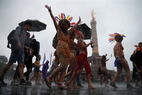 Las mejores 25 fotos del desfile del Orgullo Gay en Berlín Infobae