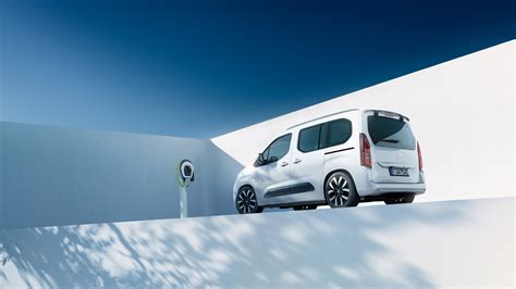 Opel Combo Electric Dagelijkse Veiligheid En Duurzaamheid