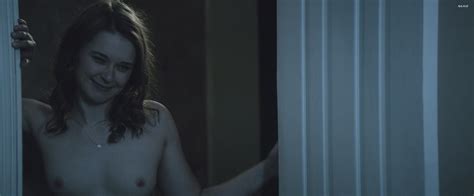 Naked Nadja Bobyleva In Camera Obscura