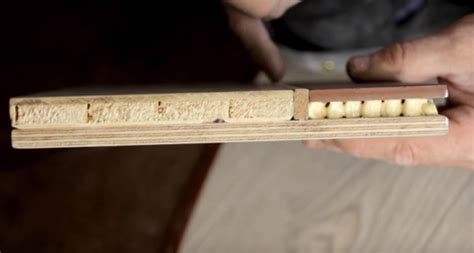 Варианты стыковки ламината и плитки: герметик, демпферный шнур, жидкая ...