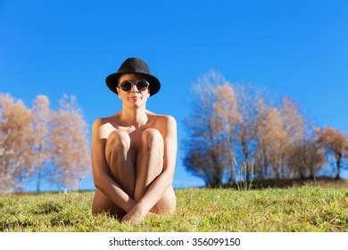 Nude Crouch Images Stock Photos Vectors Shutterstock