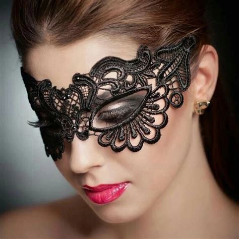 Women Hollow Lace Masquerade Face Mask Princess Prom Nightclub Party