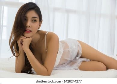 Beautiful Woman Lying Bed White Lingerie 스톡 사진 719180623 Shutterstock