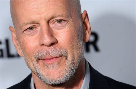 Bruce Willis Qui Est Malheureusement Malade A T Aper U Avec Son Ex