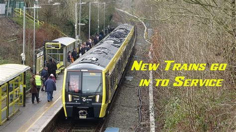 Merseyrail New trains go in to Service - YouTube