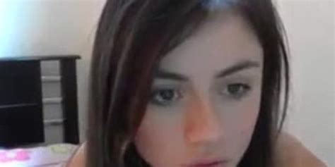 Hot Webcam Teen Pounds Her Pussy Tnaflix