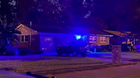 Alabama Neighborhood Lights Up Blue To Show Police Support Fox News Video