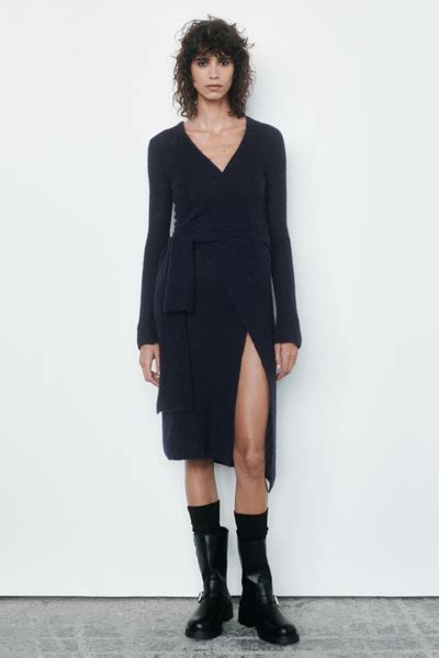 Сапоги Zara - купить с доставкой по выгодным ценам в интернет-магазине ...