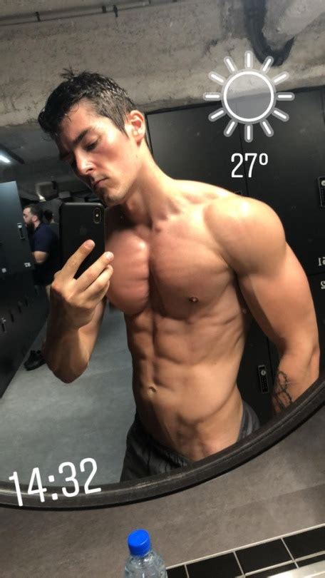 Hot Dudes 18 May 2018 Hot Guys