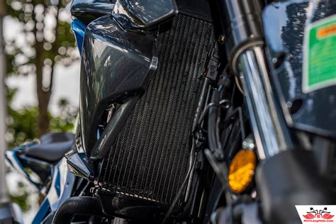 Zontes 350R1 Xe Côn Tay Naked Bike Thế Hệ Mới Mạnh Mẽ