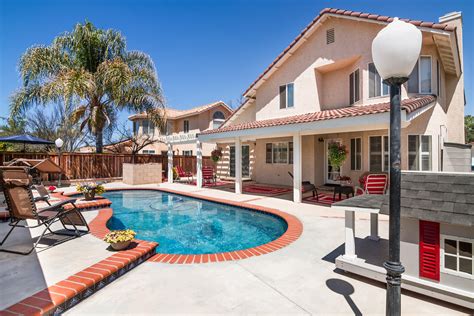 Temecula Pool Home - Mitchell Home Sales