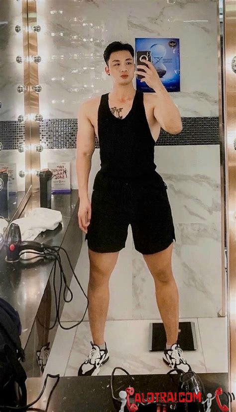 Trai bắc cao to manly body gym đẹp cu ngỗng fuck bao sướng Alotrai