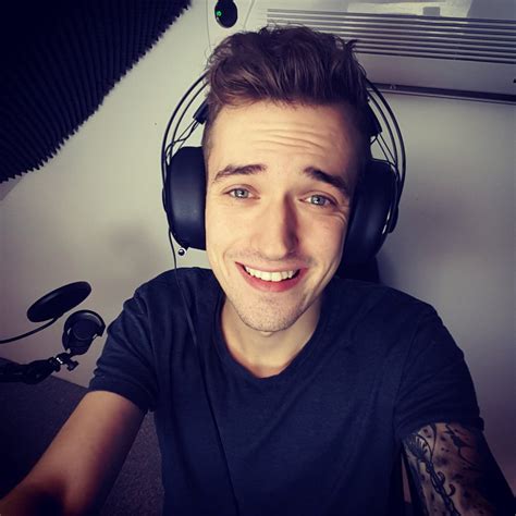 youtuber crainer wikipedia biography age family height net