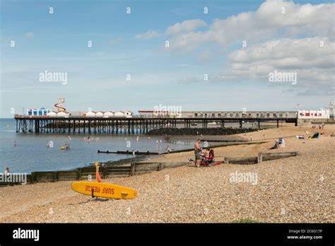 The Groynes Kent Hi Res Stock Photography And Images Alamy