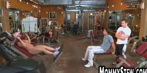 זין גדול גדול נשאב ודפוק על ידי MILF בלונדינית Tnaflix