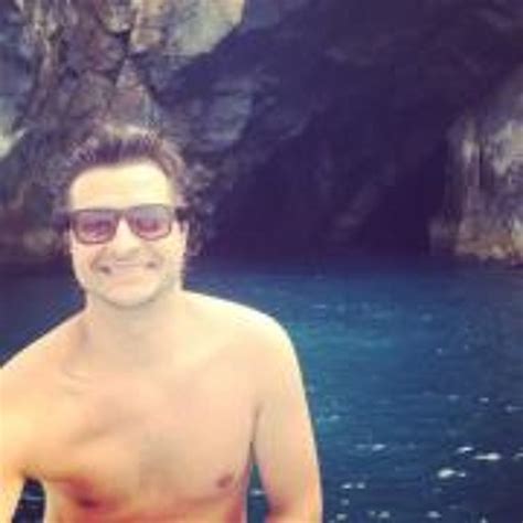 Stream Léo Roesler music | Listen to songs, albums, playlists for free ...