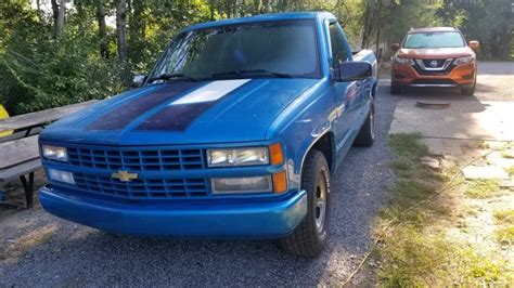 Derricks 1991 Chevrolet C1500 Holley My Garage