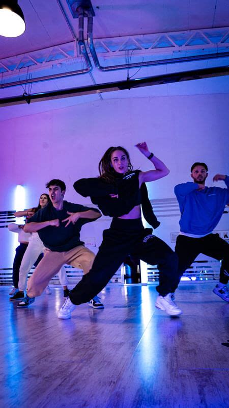 Hiphop Tanzkurse Für Anfänger And Fortgeschrittene