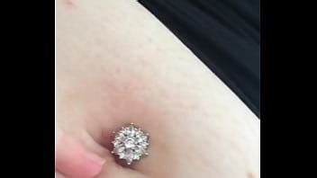 Juego Con Piercing En El Vientre Xvideos