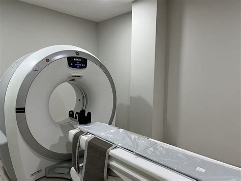 laboratorium radiologi canggih rs humana prima