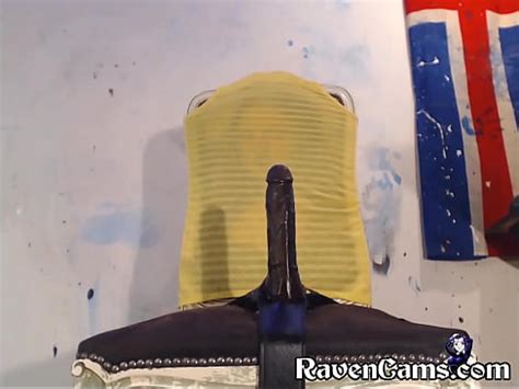 Naughty Brit Teases Strangers XVIDEOS