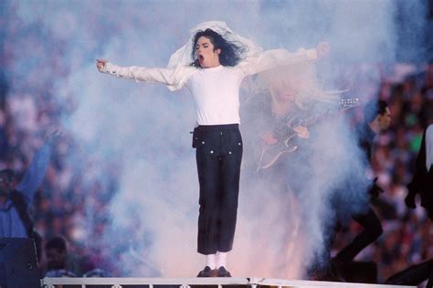michael jackson  essential moments
