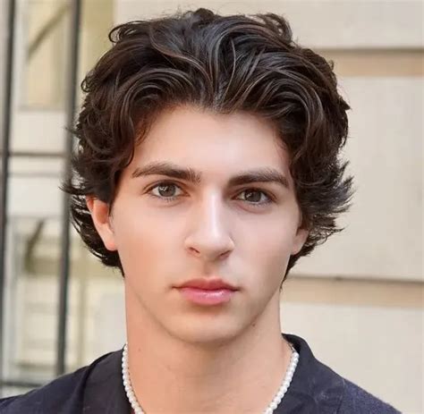 The Flow Haircut: 25 Best Styles For Men - Hair System