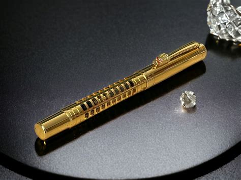 Luxury Gold Dragon Head Fountain Pen - Custom Engravings