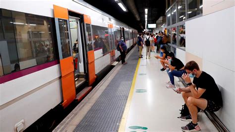 Desconvocada La Huelga De Maquinistas De Renfe Para El Puente Del Pilar