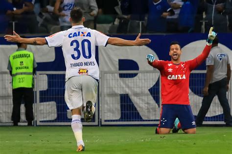 Cruzeiro bate Grêmio nos pênaltis e fará final da Copa do Brasil o