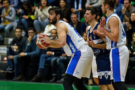 Campeonato Italiano De Baloncesto A Serie De Longhi Treviso Basket Vs