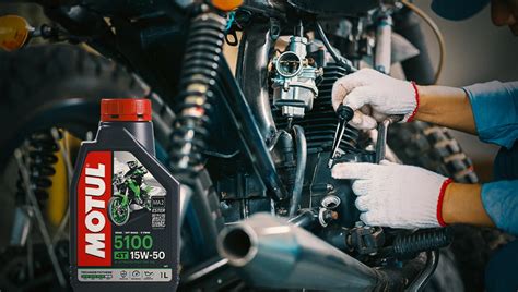 Top Engine Oils For Bikes In Monsoon Seasonal Buying Guide