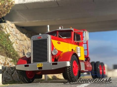 Model Kamiónu Peterbilt 2811962 Mierka 143 Automodelle Váš