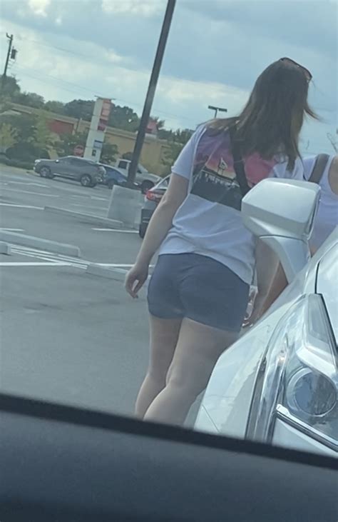 Brunette In Tiny Blue Shorts With A Big Ass Short Shorts Volleyball Forum
