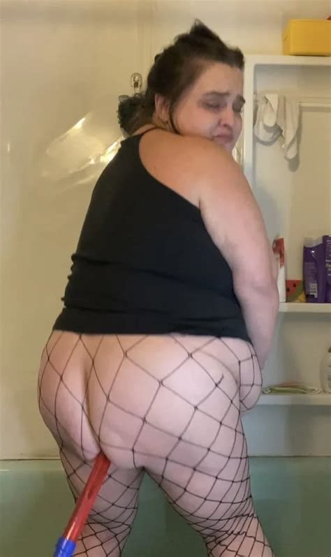 Fatty Stretches Tight Asshole With Bubble Wand Nude Pics Xhamster