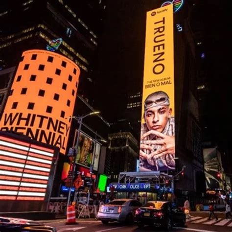 Trueno llegó al Times Square con su disco Bien o mal Filo News