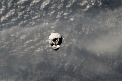 The Spacex Dragon Cargo Craft Approaches The Station For D… Flickr