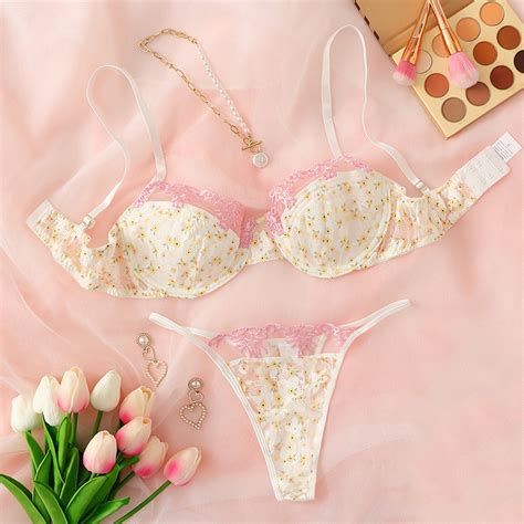 Sexy Clothes Set Ins Pure Desire Lace Small Daisies Sexy Lingerie Erotic Lingerie And Lingerie