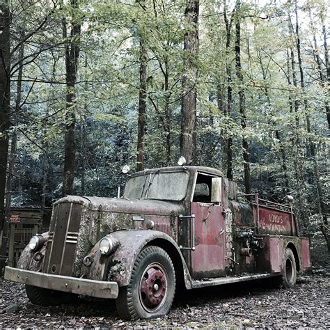 Abandoned Fire Truck Found In The Chattahoochee Wilderness North