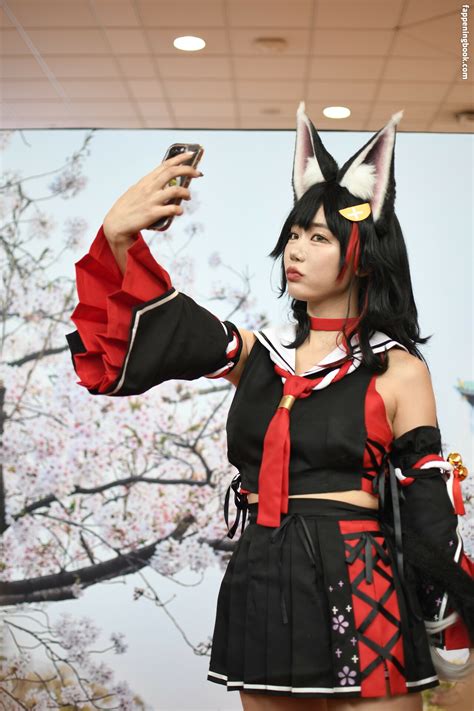 Berry Nude OnlyFans Leaks Fappening Page FappeningBook