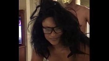 18 ans À quel point VOULEZ VOUS ME BAISER ET TIRER MES CHEVEUX XVIDEOS